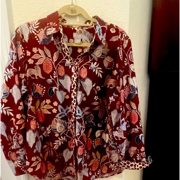 Chico's Tops - Chicos long sleeved shirt. Hardly worn